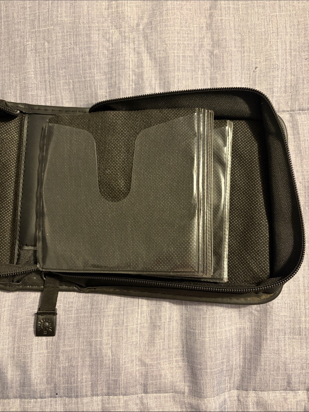 Case Logic CD Holder - Picture 2 of 4